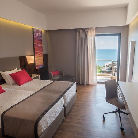 Hotel Ramada Plaza By Wyndham Thraki Alexandrupoli Exteriér fotografie A room at the hotel