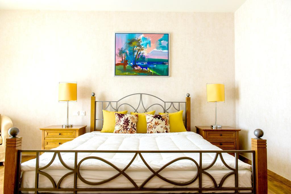 Hotel Ramada Plaza By Wyndham Thraki Alexandrupoli Exteriér fotografie A bedroom