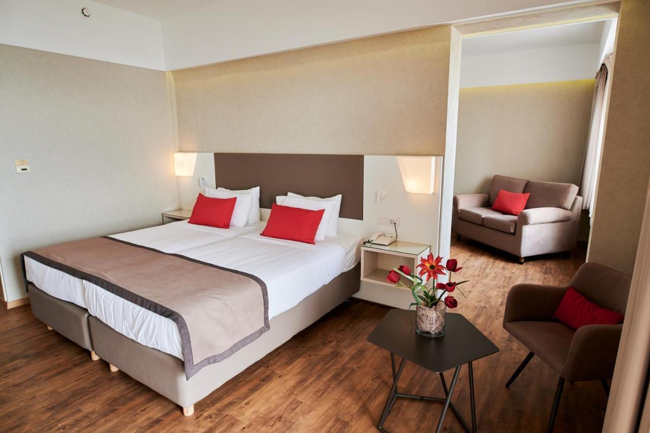 Hotel Ramada Plaza By Wyndham Thraki Alexandrupoli Exteriér fotografie A room at the hotel