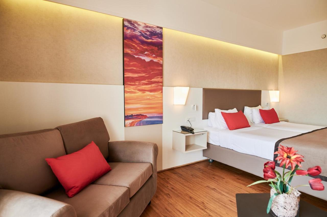 Hotel Ramada Plaza By Wyndham Thraki Alexandrupoli Exteriér fotografie A room at the hotel
